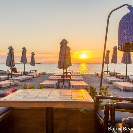 Glyfada Seabreeze Apartment Athens Exterior photo